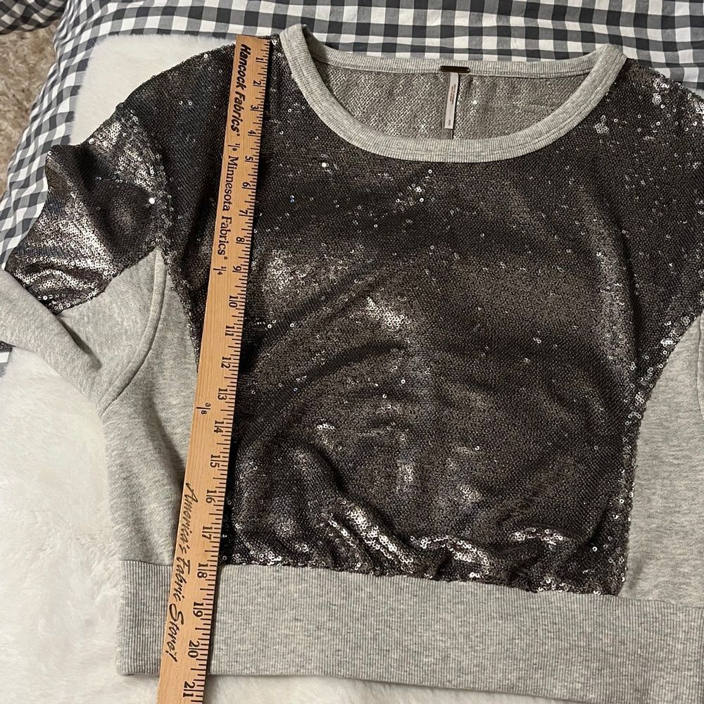 Free People Rise & Shine Sequin‎ Sweatshirt Size Small - Picture 12 of 15
